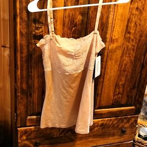Slim Luxe by MeMoi ladies Medium nude cami
